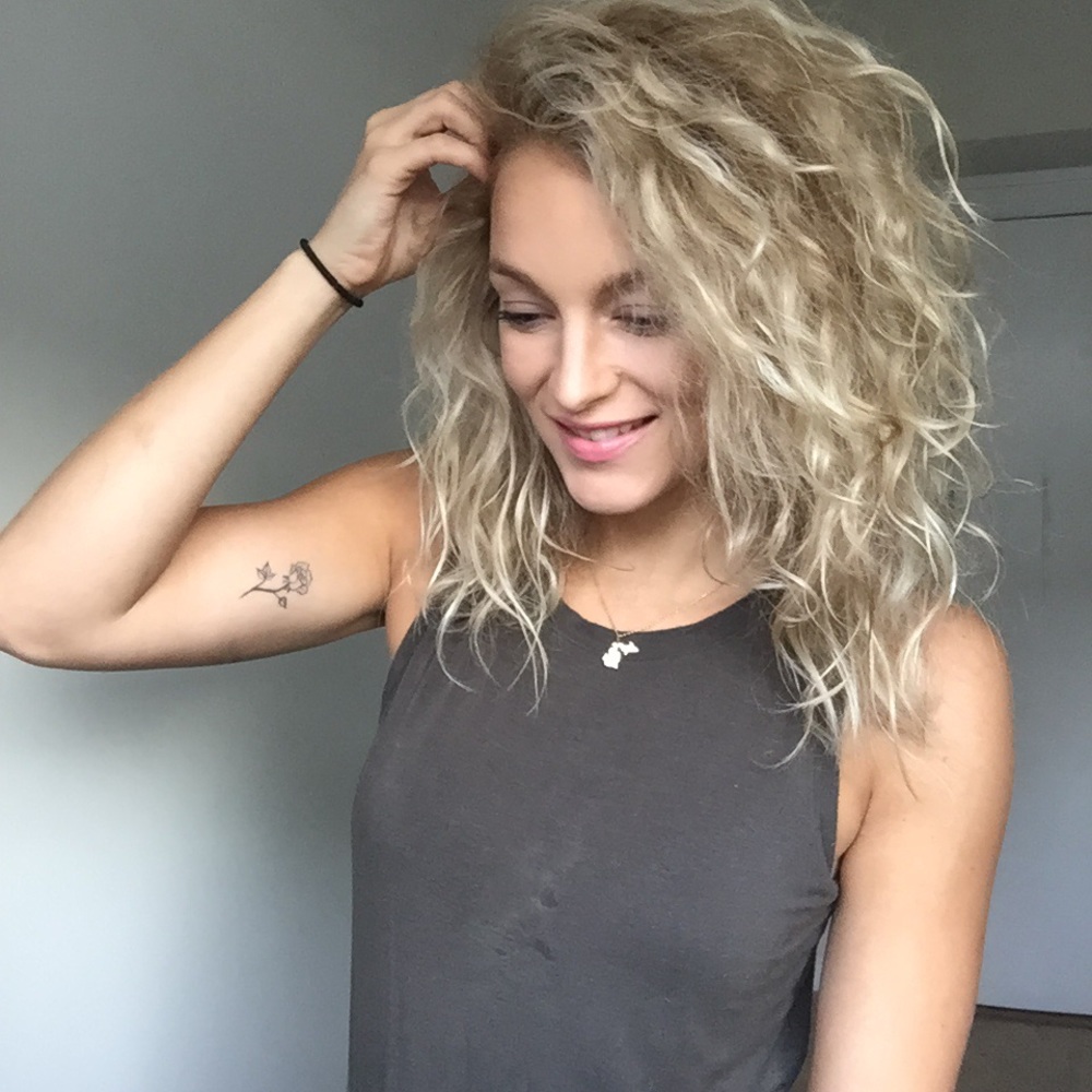 Meet your Posher, Angela